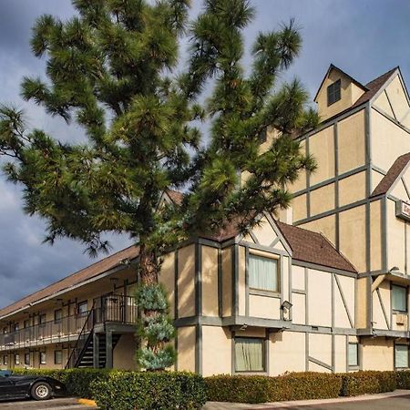 Lemon Heights Inn Tustin Exterior foto